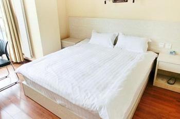 Feiyingte Hotel Gucheng (Henan) Bagian luar foto
